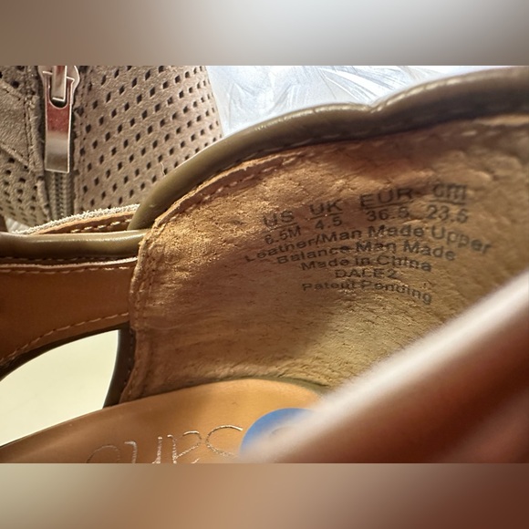 EUC Franco Sarto Bootie Tan Suede 6.5 - Picture 6 of 6